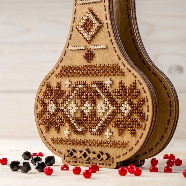 Bead embroidery kit on wood FLK-348